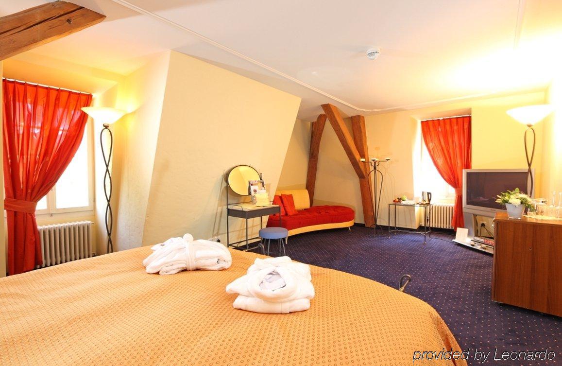 Hotel Schloss Huenigen Konolfingen Rom bilde